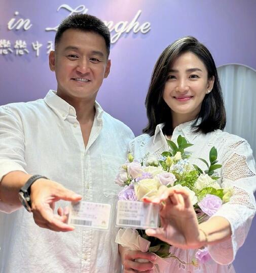 洪小铃自曝曾因爬山过度几乎早产 称宝宝很好动