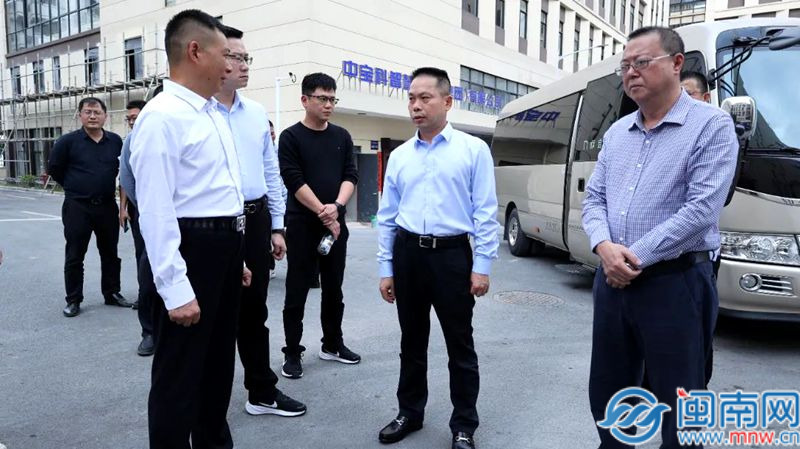 漳州高新区领导带队调研九湖工业社区