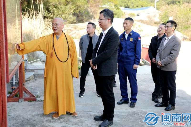 东山县委书记调研宗教活动场所管理工作