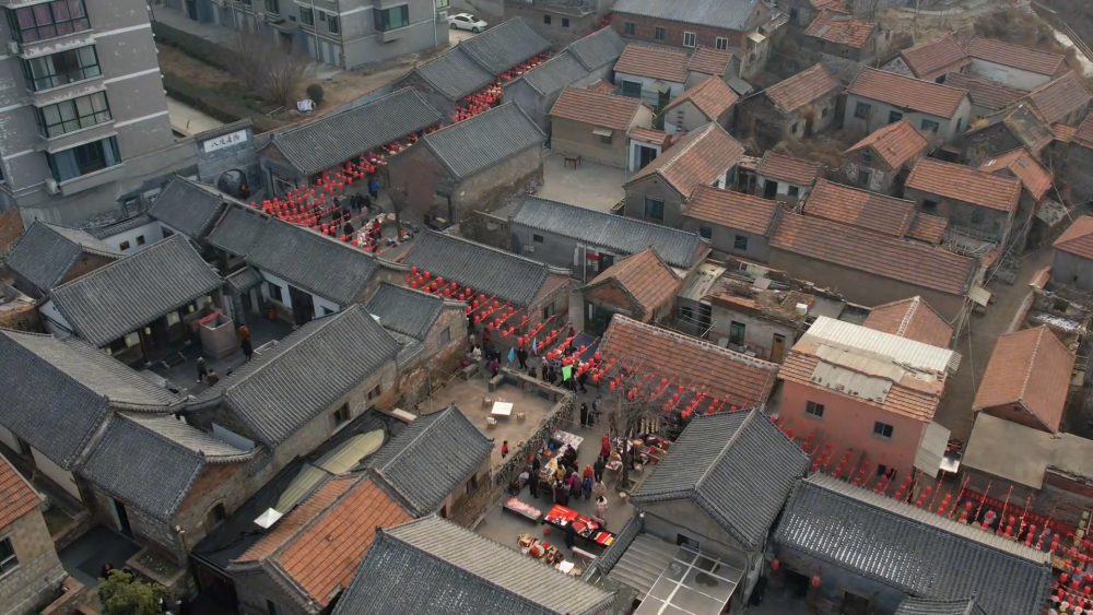 新春走底层｜山东：土特产热销“黄河大集” 新年消费涌动新生机