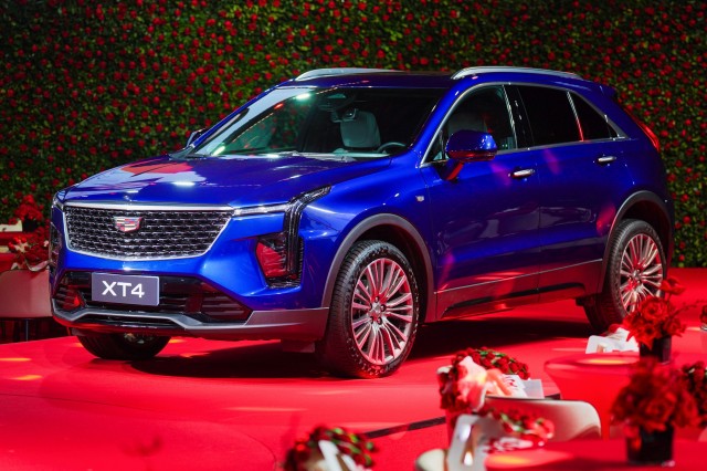 凯迪拉克XT4焕新上市 全款一口价15.99万元起