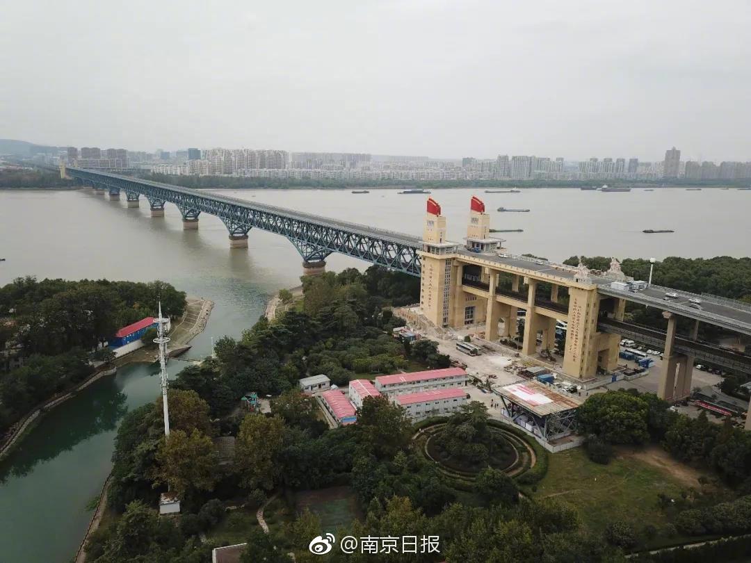 【51网爆门事件】字节跳动发布国内首个AI编程东西Trae