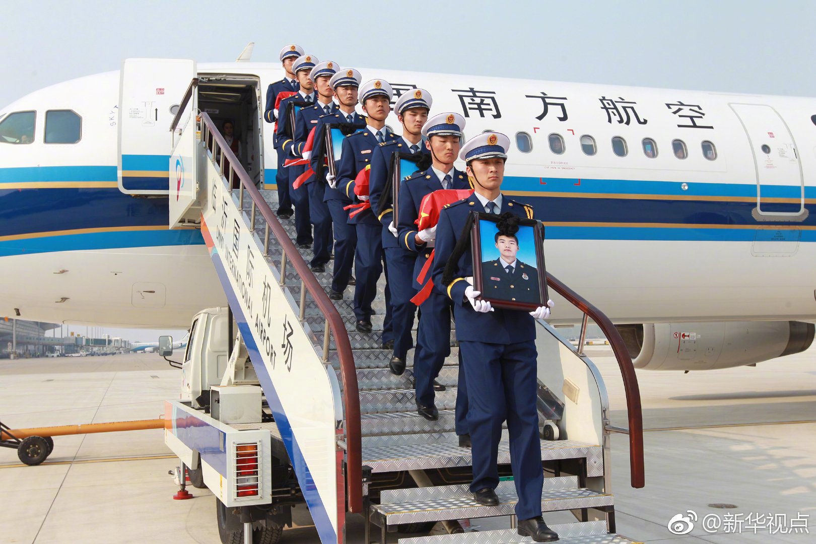 【黑料社】华为豪掷逾800亿元分红 逾300家A股公司春节前分红  一大波新春“红包”在路上