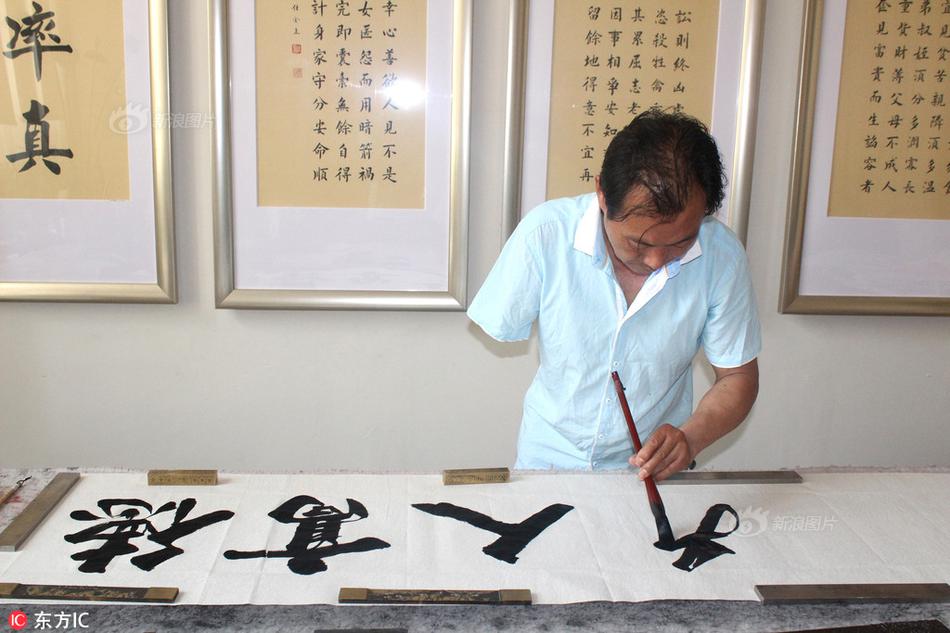【我爱吃瓜官网免费吃瓜】黄晓明在线驳斥谣言输了十个亿：欢喜豆吗？
