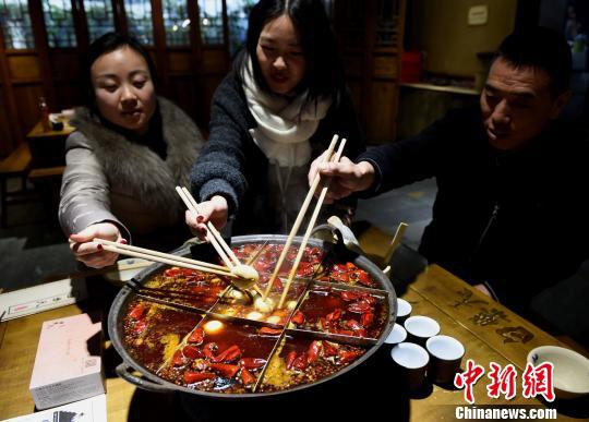 【最新高校吃瓜爆料免费观看】鸟为什么会有气味