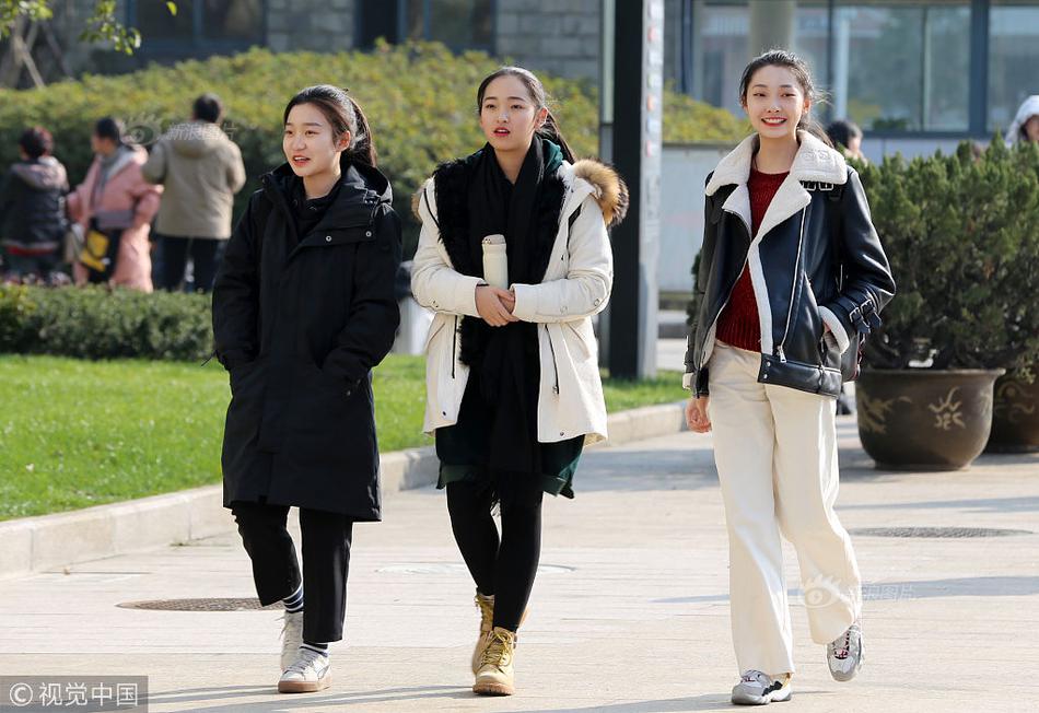 点球大战胜出 中国女子水球队获亚锦赛冠军