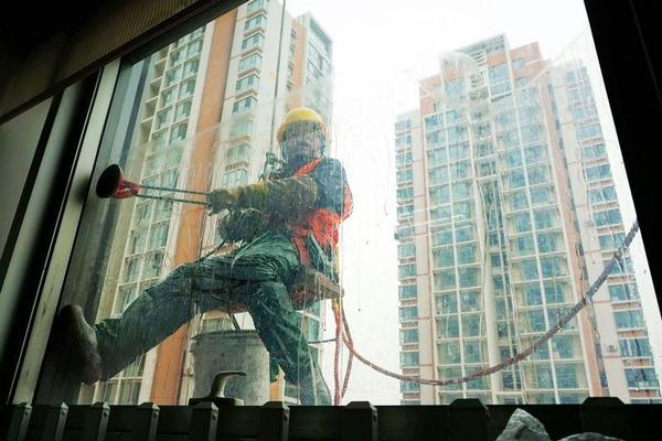 债基资金欲转场 “泼天富有”谁来接