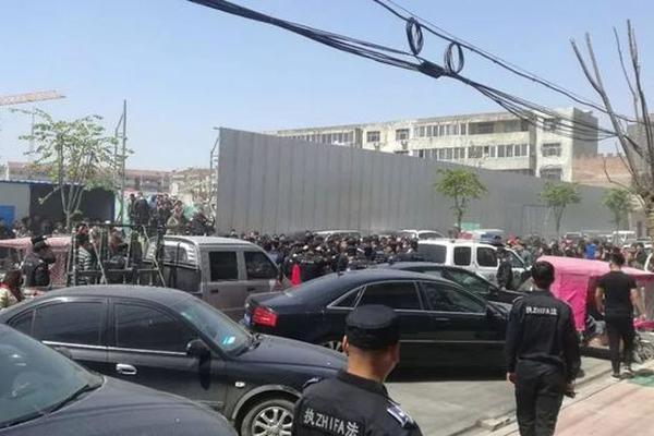前景张雷在我国开展高层论坛讲话：新能源将让文明到达新高度