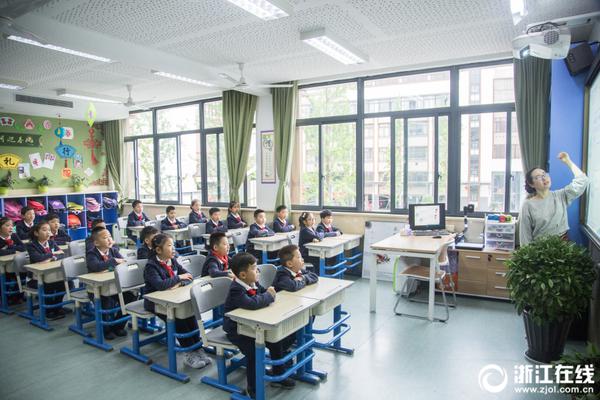 【51吃瓜网】新能源轿车起火难题破解进行时