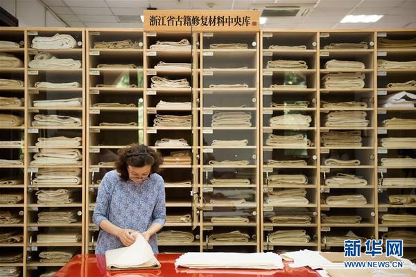 【黑料不打烊肾虚十八连】泽连斯基回应普京表态 乌方否定美乌谈疆域退让