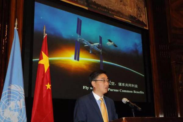 【黑料社区入口吃瓜】水晶泥怎么玩