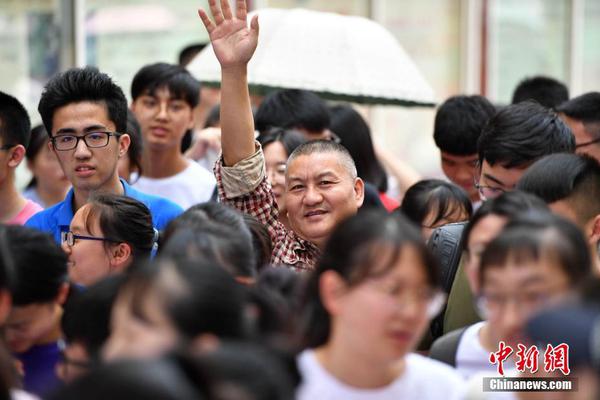 特朗普称“俄罗斯中止占据整个乌克兰已是相当大的退让”，有乌媒表明不满