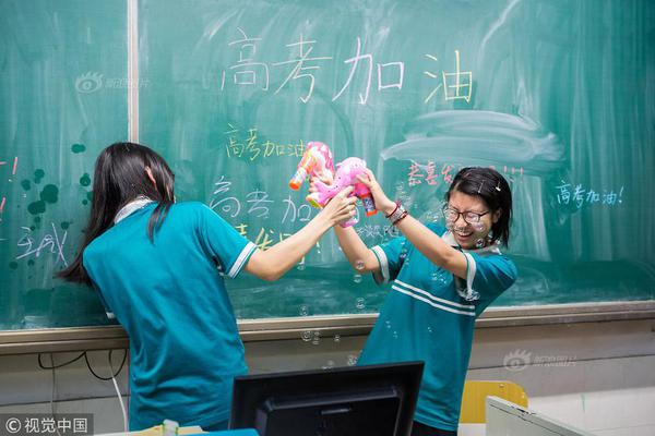 【吃瓜群众】文章学研讨与新文科建造