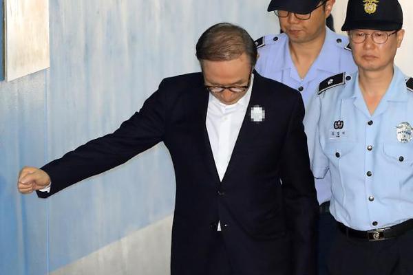 【美女吃瓜爆料网站】芦田镇：以“赛马精力”打造镇域经济“新增长极”