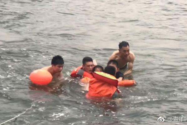 【51热门今日吃瓜每日更新】天花板装镜子什么梗浴室装把手