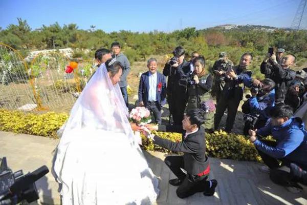 与印度关系紧张之际 巴基斯坦再次试射一地对地导弹