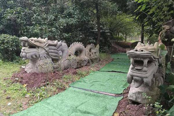 特朗普称将对委内瑞拉油气产品征收“二级关税”