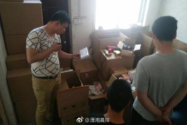 【最新偷拍福利黑料网】端稳“肉盘子” “湘”味进万家