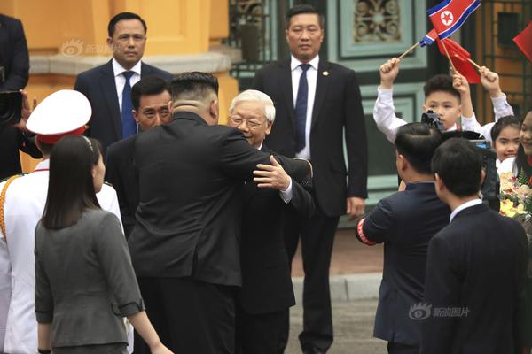 法国总统马克龙：回绝签定一个软弱的俄乌停火协议