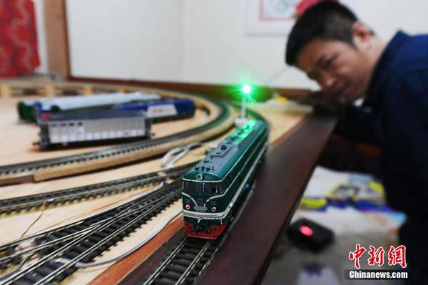 【吃瓜群众】路过的蚂蚁也要称赞是什么梗