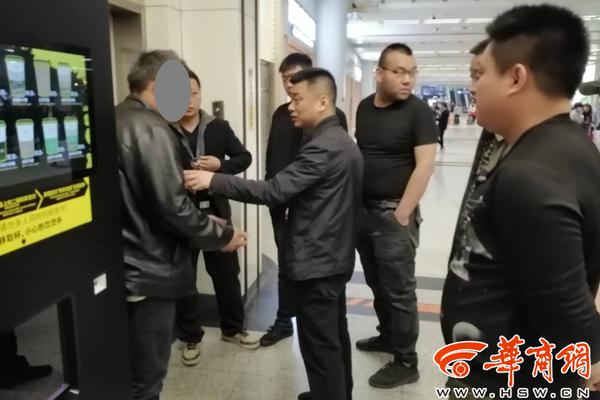 【51吃瓜软件下载苹果】发明前史！速滑世锦赛中国队男团夺金