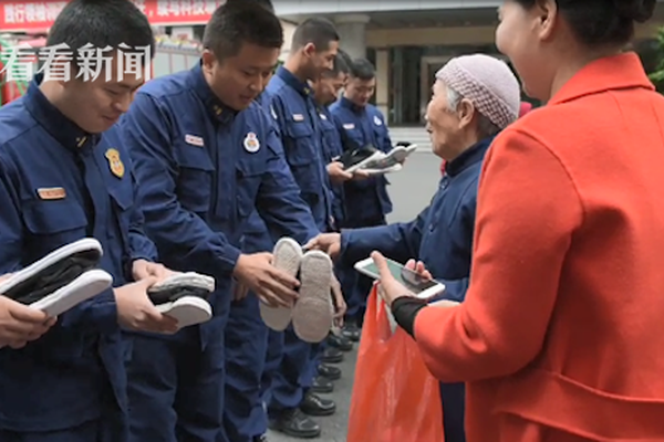 【今日看料-今日看料每日更】这个村，小田变大用上旋耕机（春耕进行时）