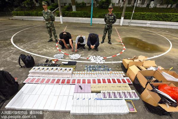 四连冠！2025苏迪曼杯我国羽毛球队再胜韩国队夺冠