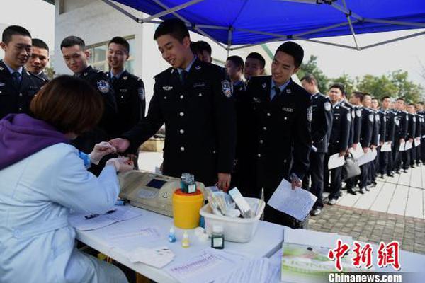 李乐成掌管举行国务院减轻企业担负部际联席会议2025年工作会议