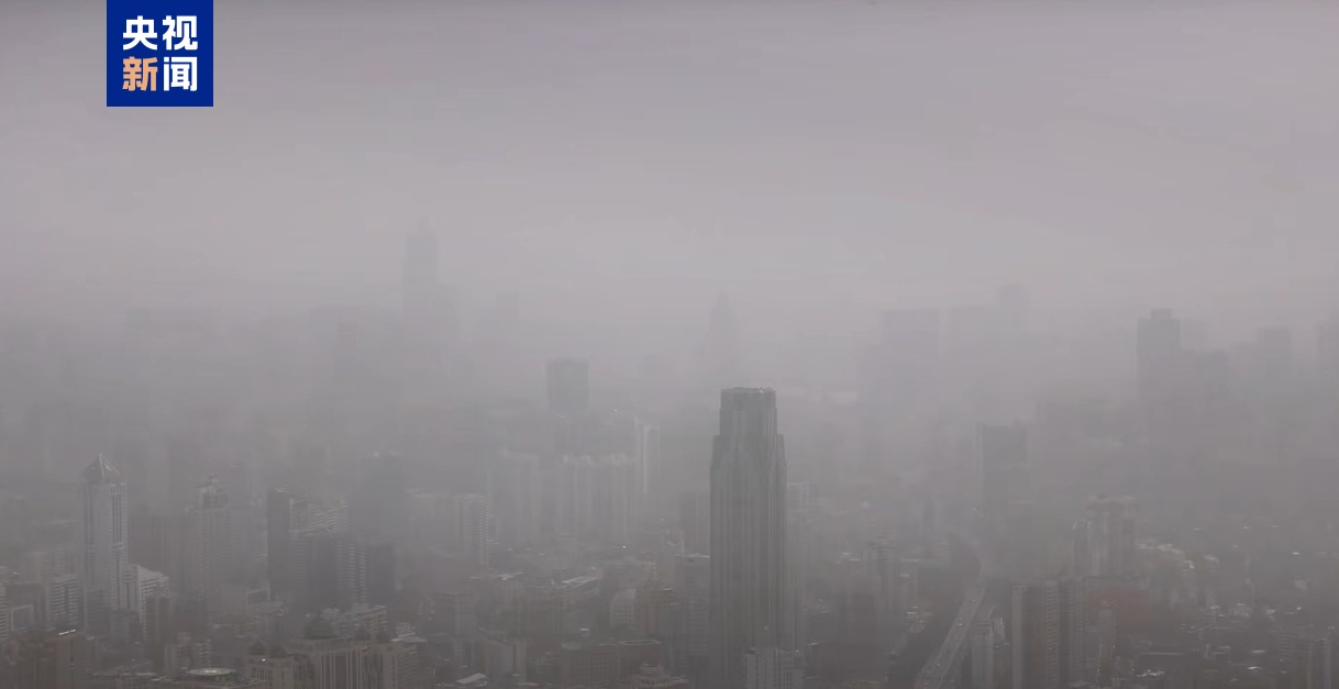 输入性沙尘气候影响广东 多地发布灰霾黄色预警