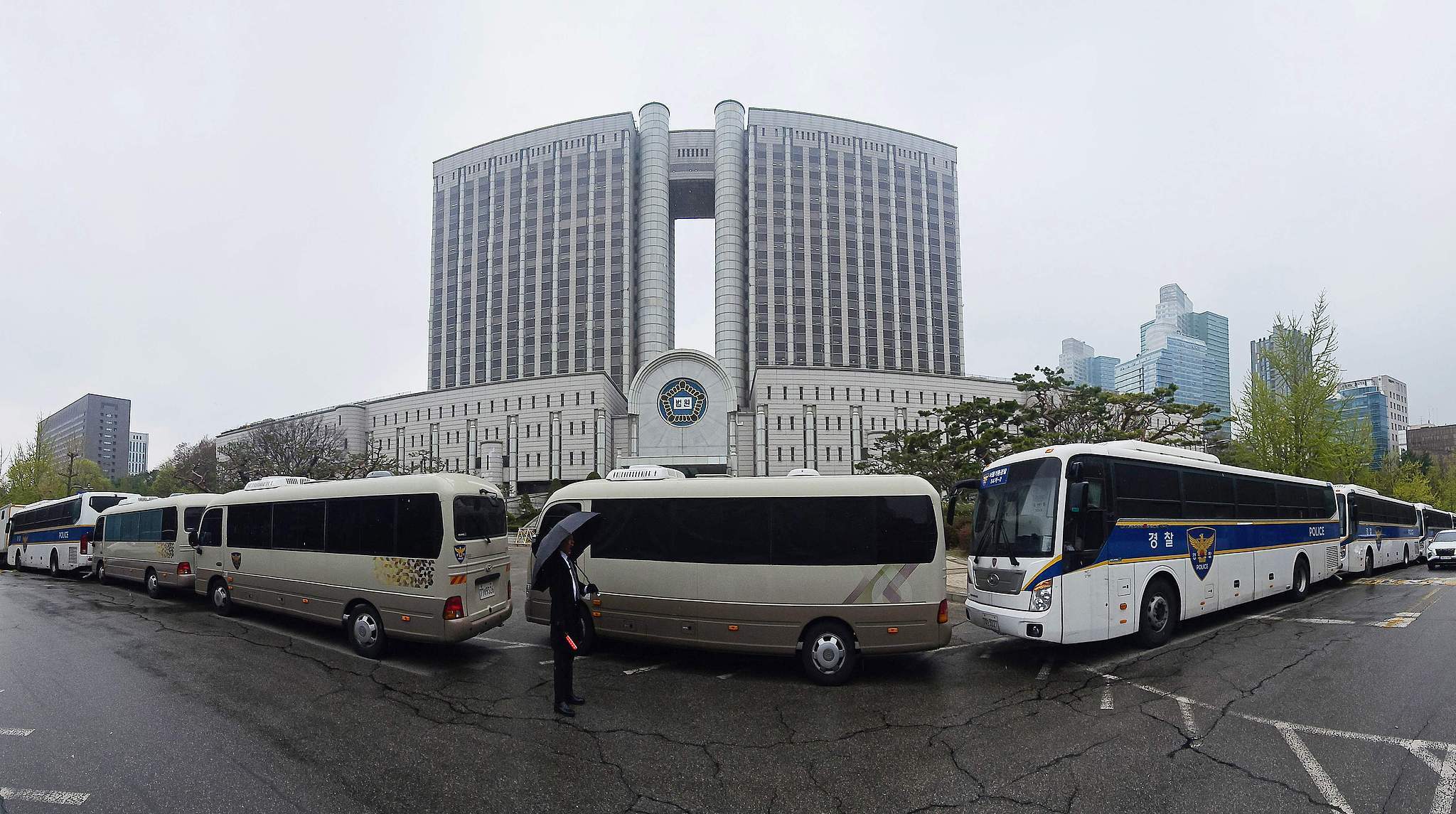8次讲话6次提“荒诞” 尹锡悦内争案首场公判细节发布