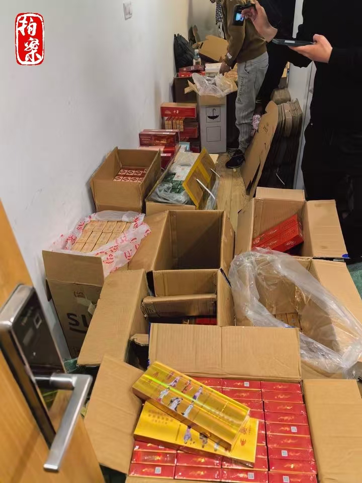 拍案丨打着快递站的幌子卖假烟，这团伙真“刑”！