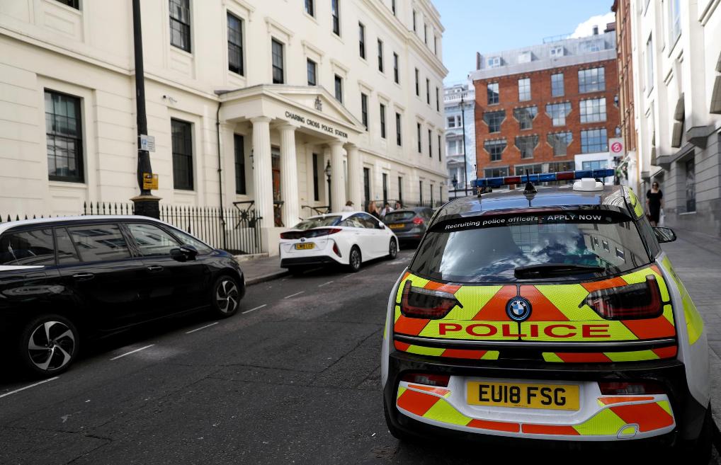 英国警方说在反恐举动中拘捕7名伊朗公民