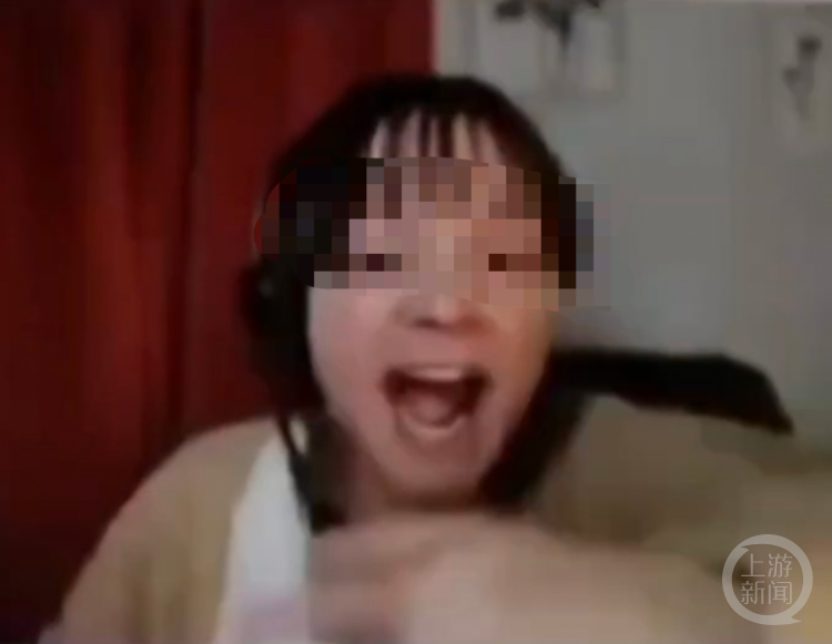 线上英语课外教心情失控吓坏女童 组织回应：已退费