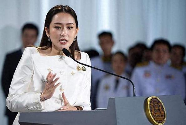 泰国宪法法院裁决暂停佩通坦总理职务