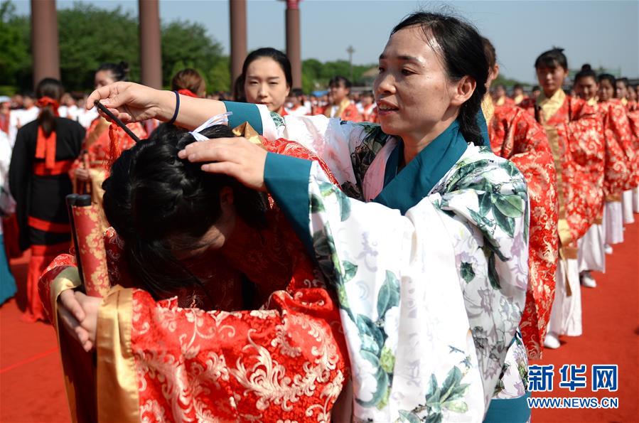 【独家爆料吃瓜在线观看网站】深度｜我国葡萄酒消费触底尚难言复苏，酒企测验重做群众消费包围